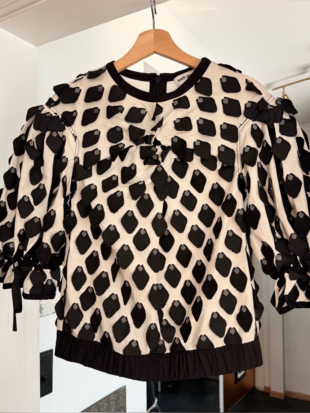 Self-Portrait 3D Petal Balloon Sleeve Top Black White Geometric Blouse Size 4